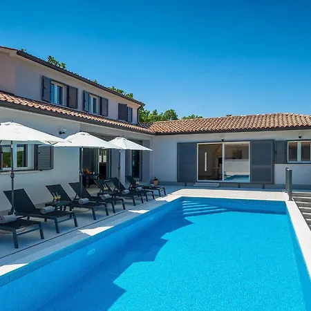 Aurora Labin Holiday home Veligolji