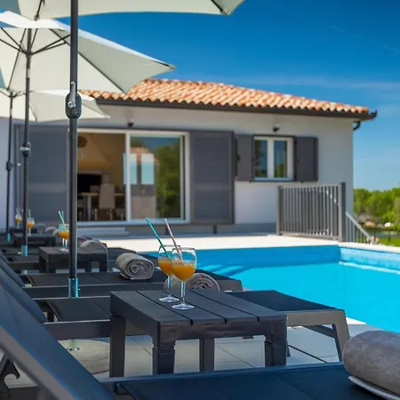 Aurora Labin Holiday home
